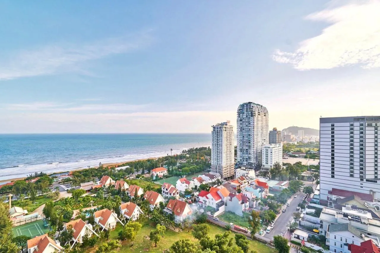 Apartment The Song Vung Tau: 5-Star Beach View Condotel