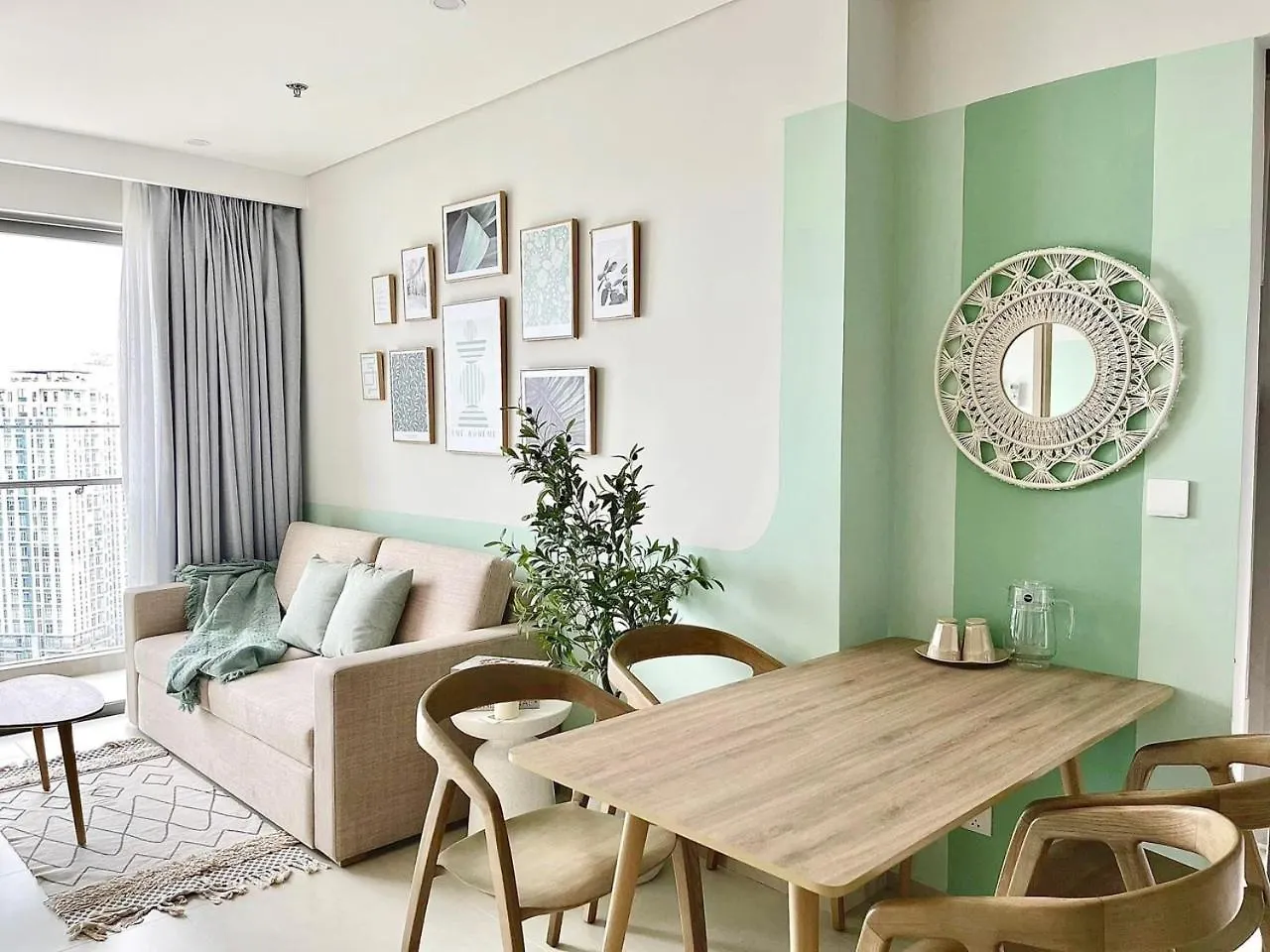 Apartment The Song Vung Tau: 5-Star Beach View Condotel