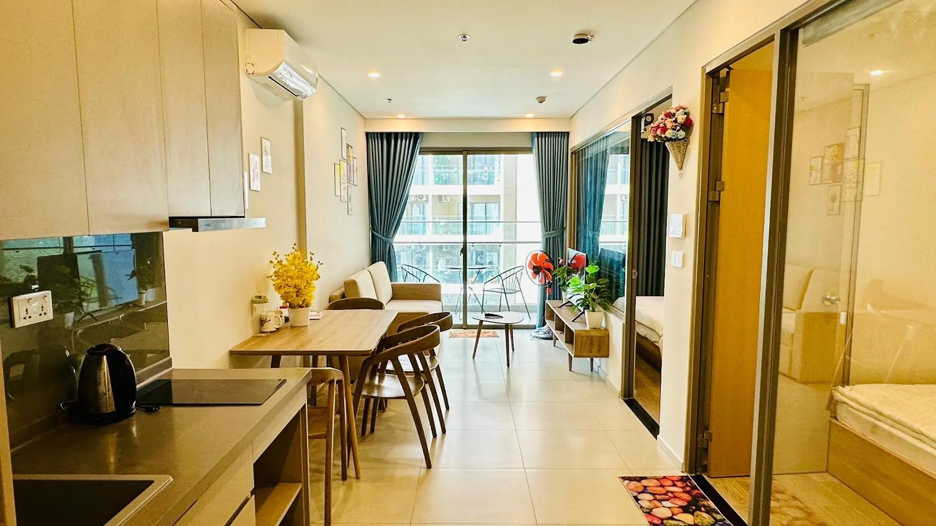 The Song Vung Tau: 5-Star Beach View Condotel 0*,