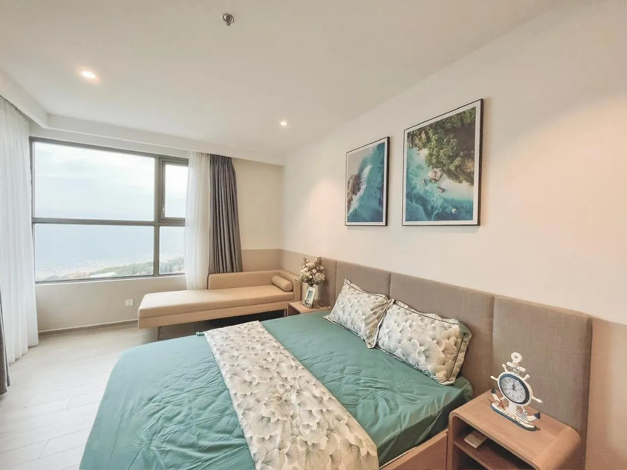 Apartment The Song Vung Tau: 5-Star Beach View Condotel