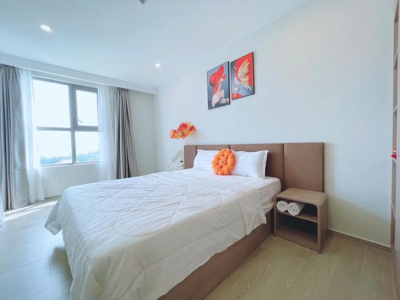 Apartment The Song Vung Tau: 5-Star Beach View Condotel