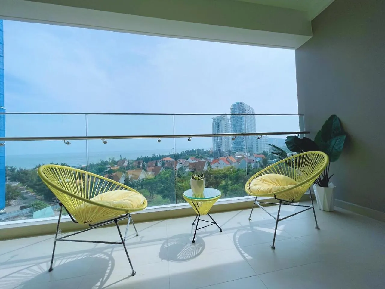 The Song Vung Tau: 5-Star Beach View Condotel